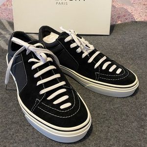 Givenchy George V Low Sneaker Size 42